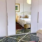 Attico San Francesco アパート シエーナ