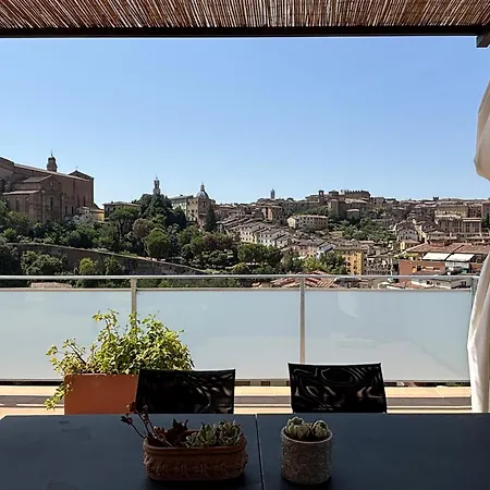 Attico San Francesco Сиена